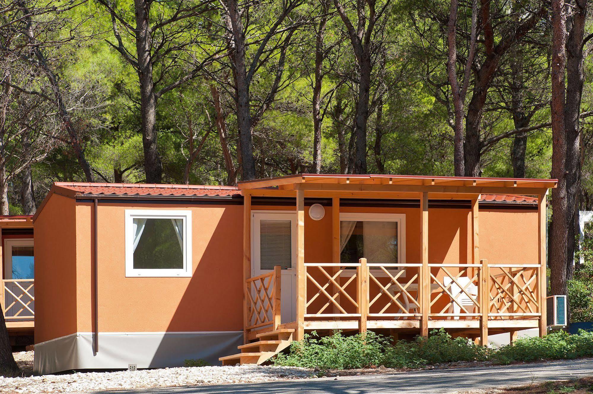 Mobile Homes Basko Polje Campground Baška Voda Buitenkant foto