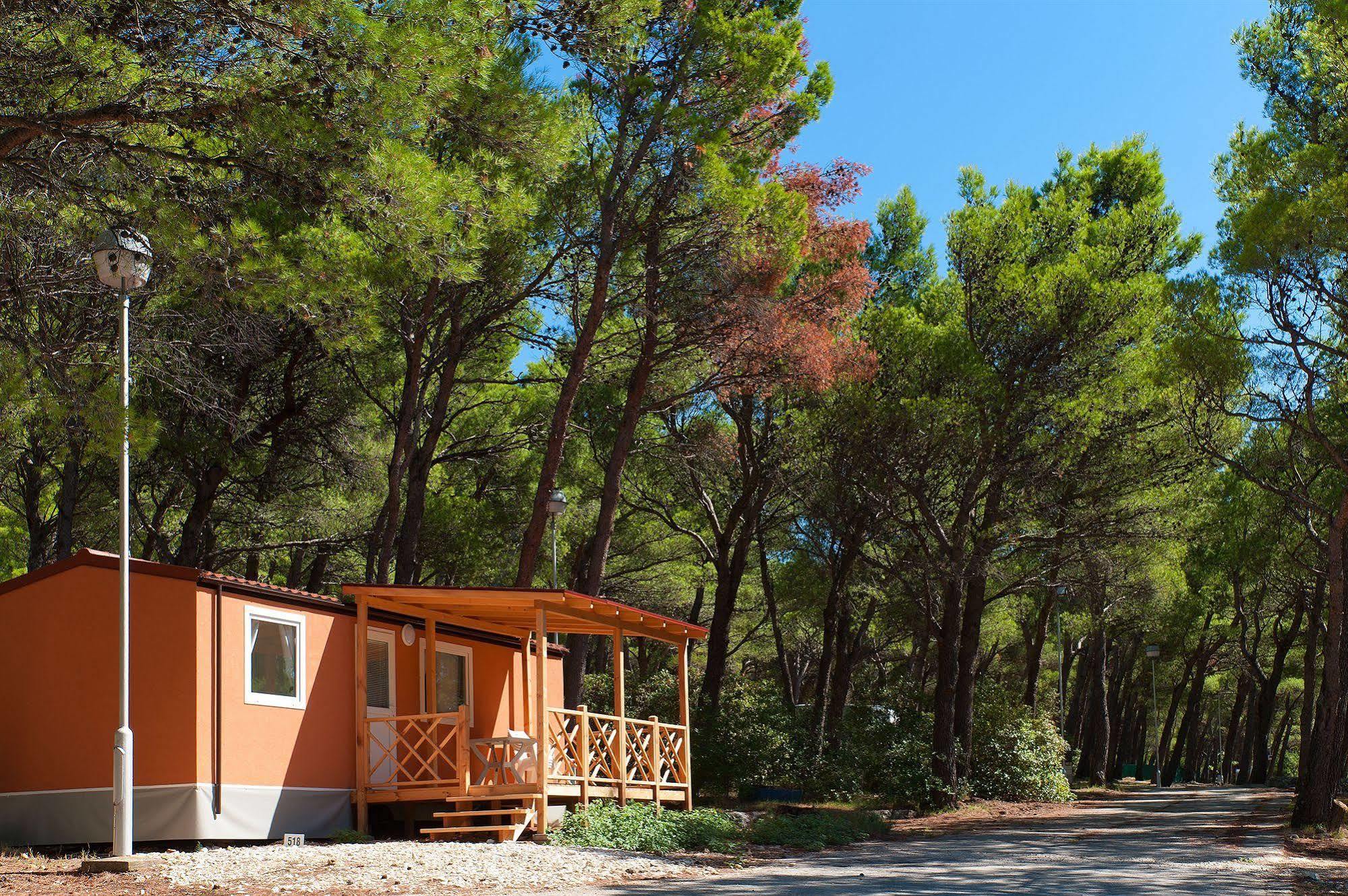 Mobile Homes Basko Polje Campground Baška Voda Buitenkant foto